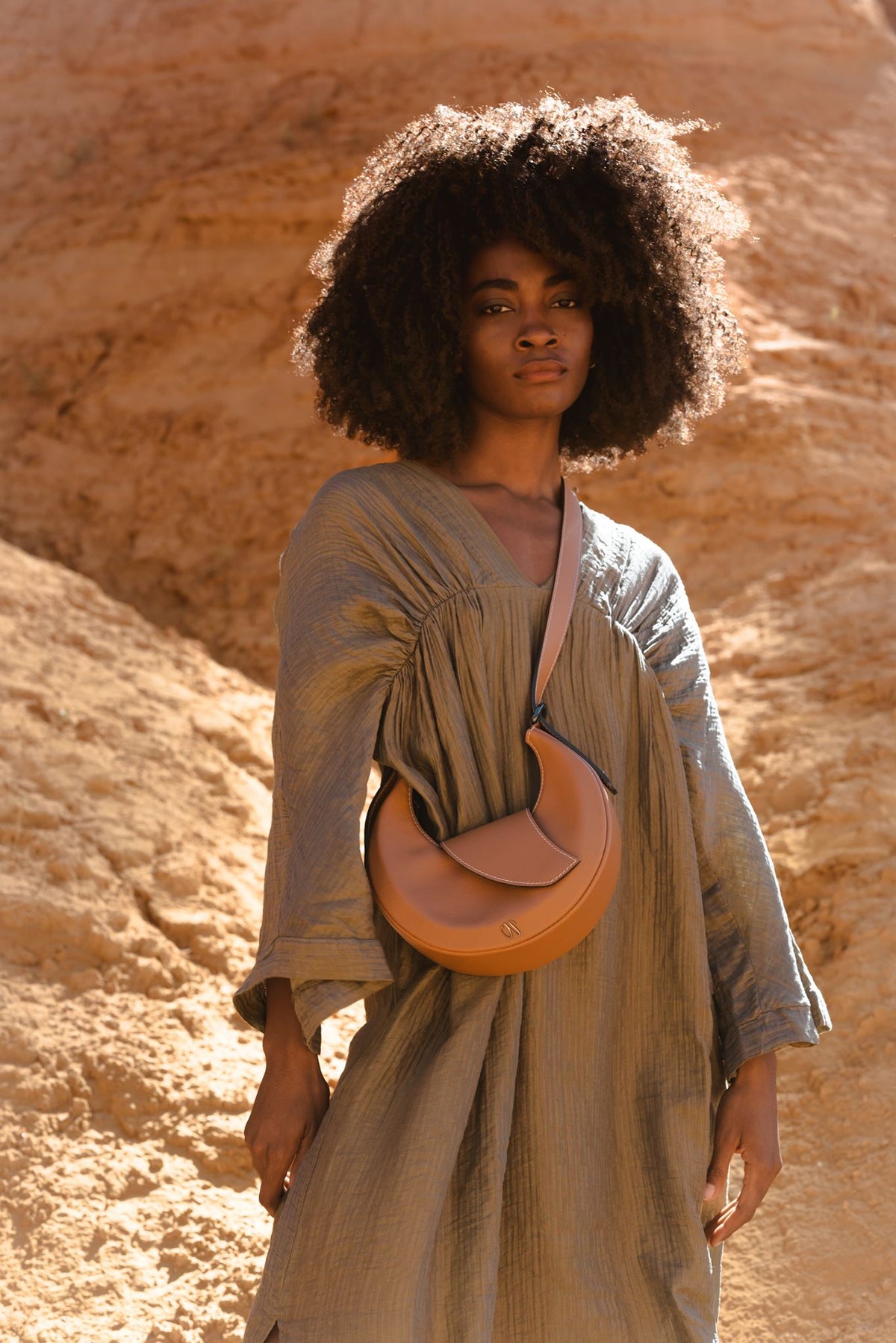 Mini sac hobo femme cuir camel - Mini Nouvelle lune - Camel grainé