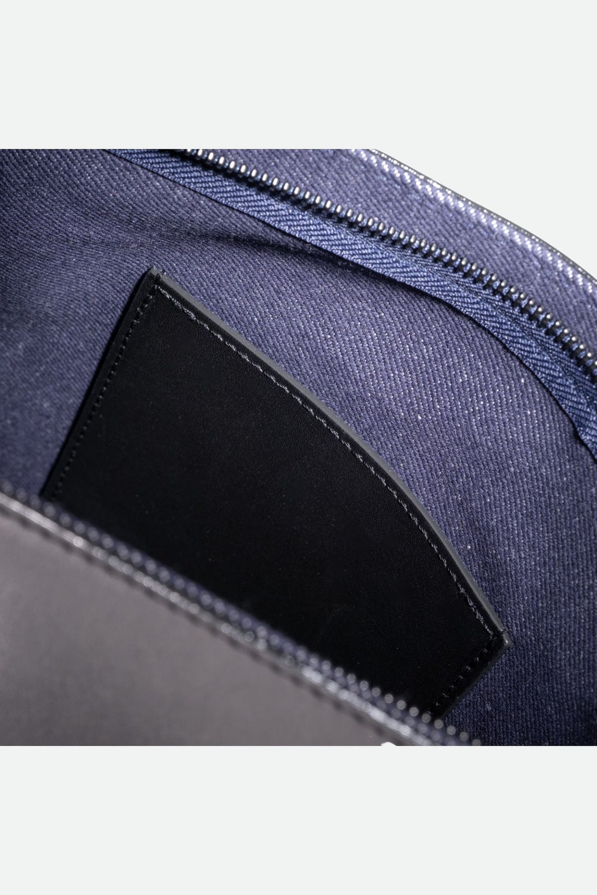 doublure intérieure sac cabas cuir noir