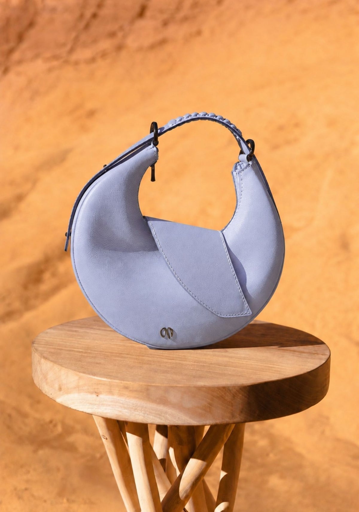 Sac hobo femme cuir bleu ciel  - Nouvelle lune - bleu ciel grainé ( édition numérotée limitée)